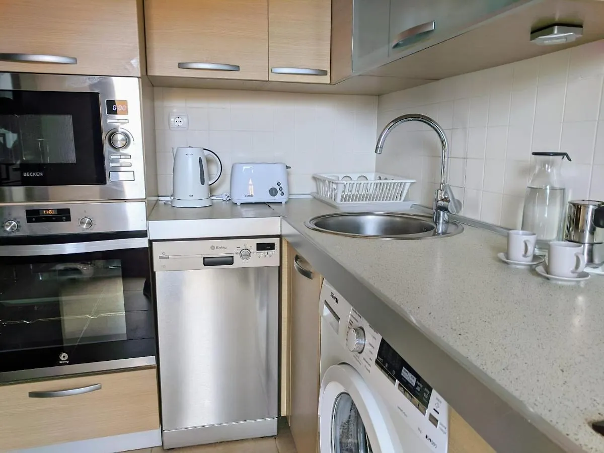Espacioso Apartamento De 2 Dormitorios Palm-mar Apartment