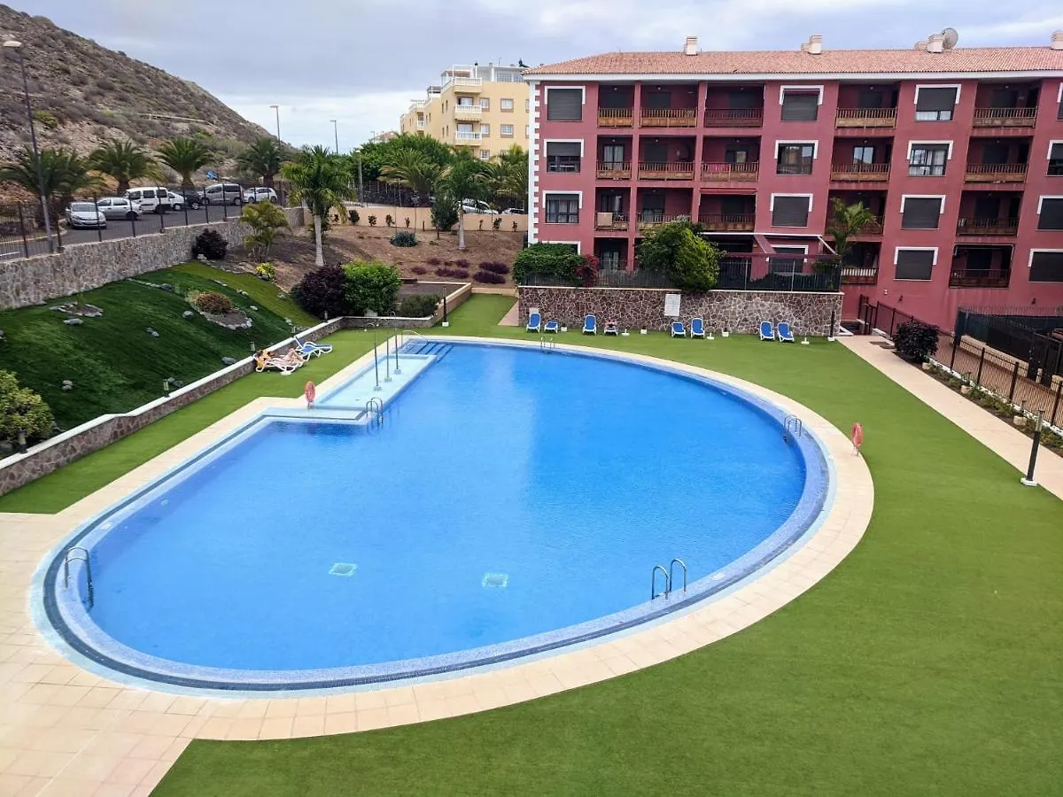 Espacioso Apartamento De 2 Dormitorios Palm-mar Apartment