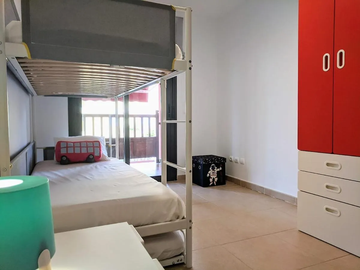 Espacioso apartamento de 2 dormitorios Palm-mar
