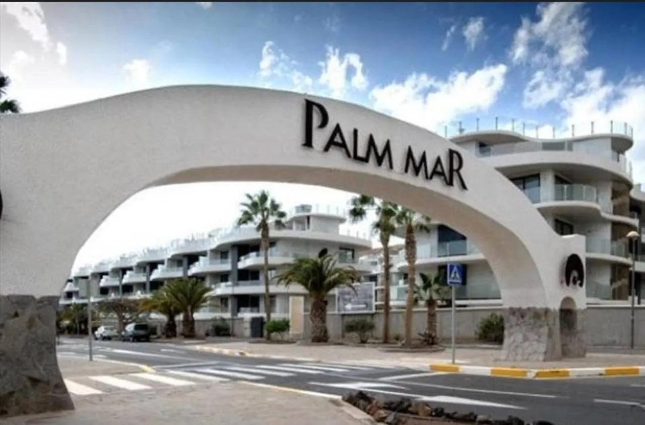 Espacioso Apartamento De 2 Dormitorios Palm-mar 0*,  Spain