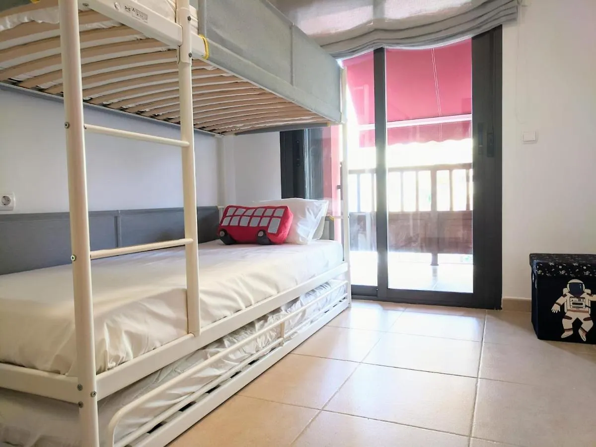Espacioso apartamento de 2 dormitorios Palm-mar